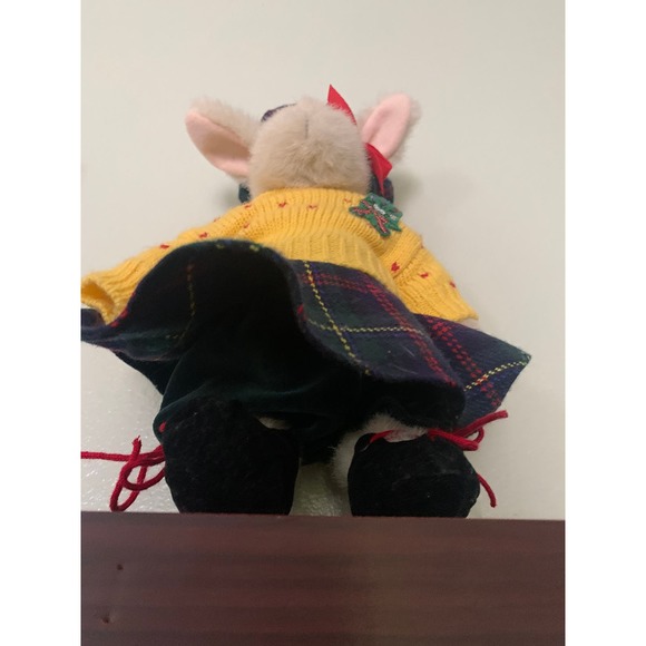 Collectible Plush Scottish Bunny // Hoppy Vanderhare Highland Fling Stuffy - Picture 6 of 10